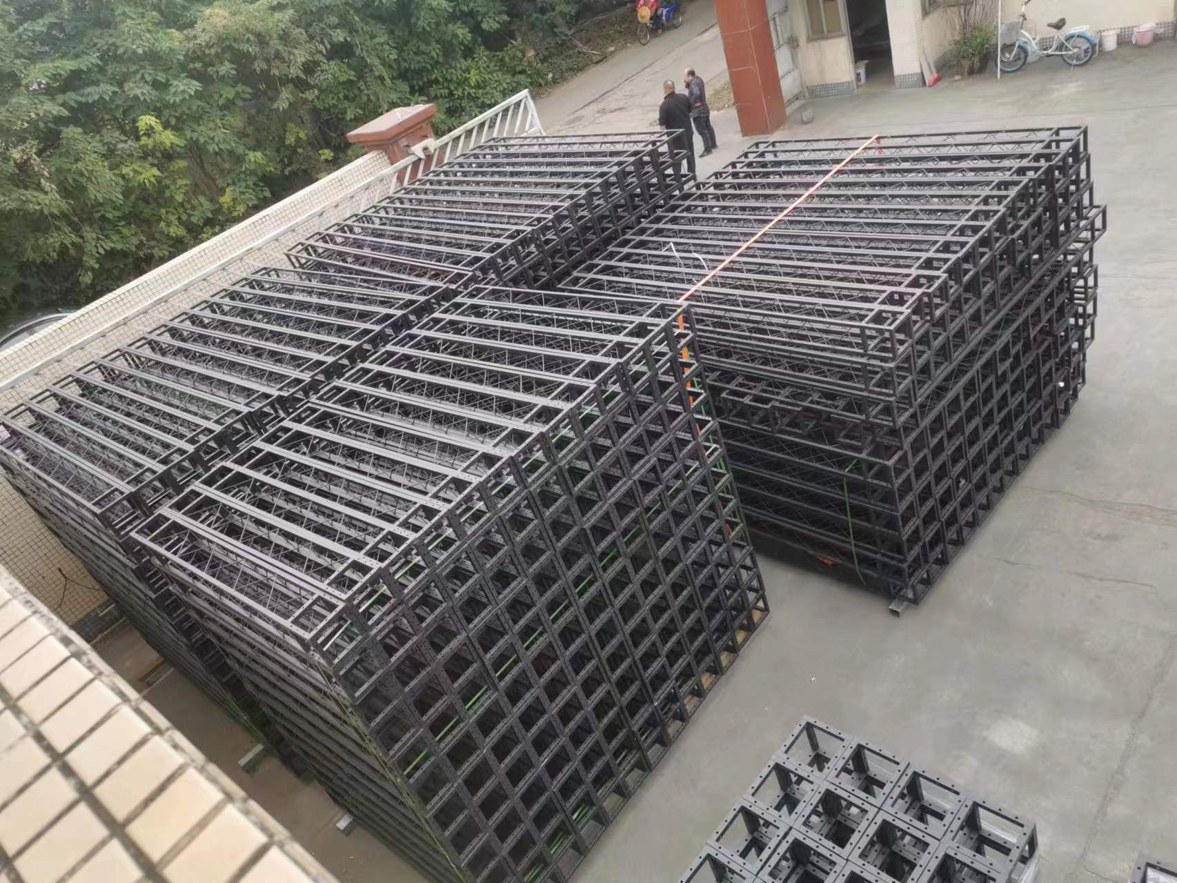 2000mm steel truss.jpg